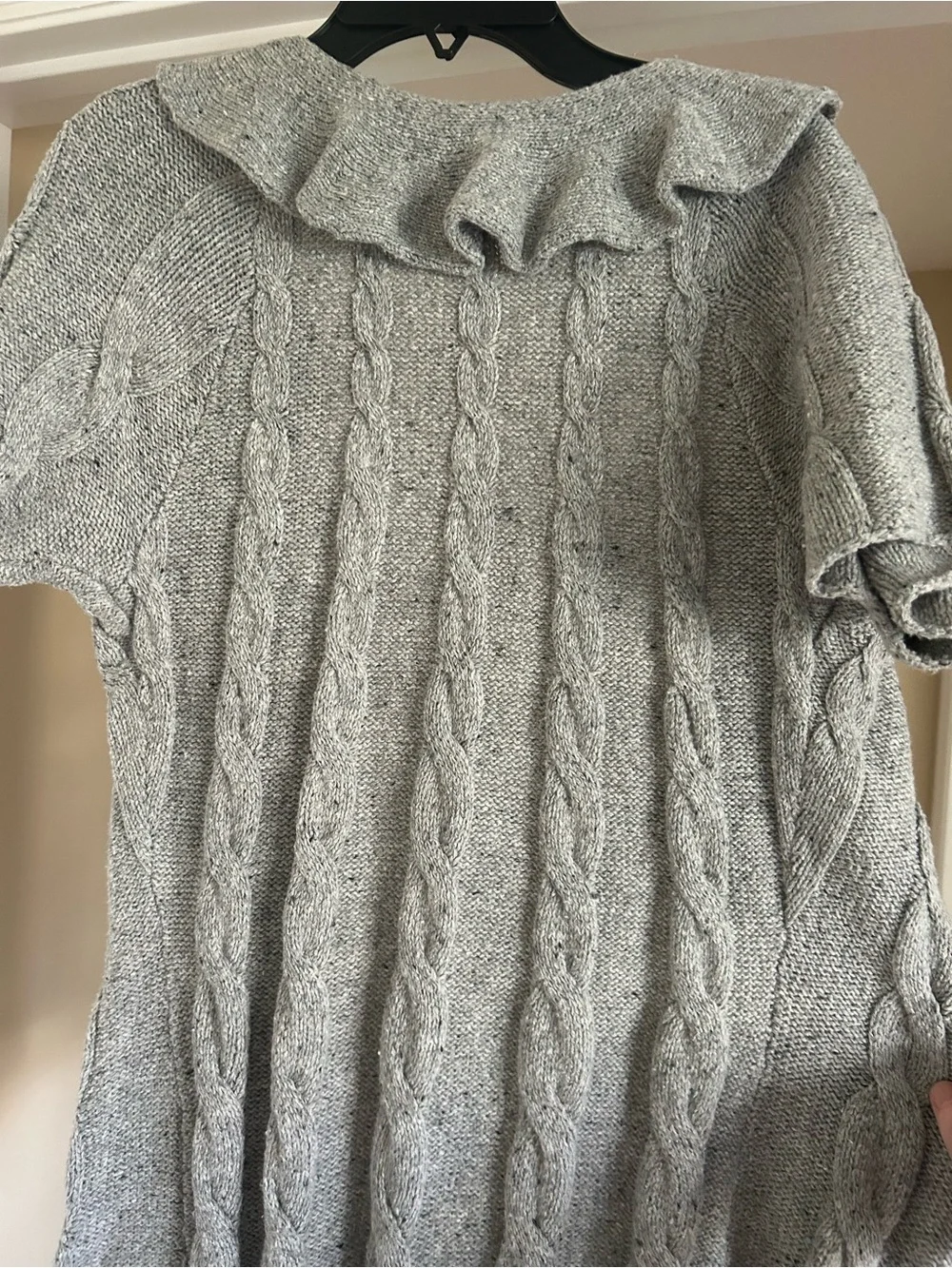 new directions Cable-Knit Gray Button Down Size Medium Short-Sleeve Cardigan